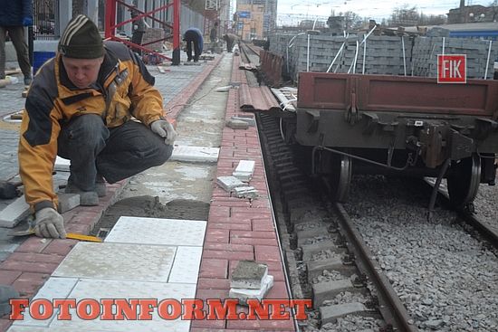 В Одесі завершуються комплексні ремонтні роботи на залізничному вокзалі. Роботи тривають вже майже два місяці і їх заплановано завершити до Дня святкування 150-річного ювілею Одеської залізниці – 4 грудня.